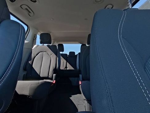 Used 2023 Chrysler Voyager LX FWD image 27