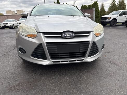 Used 2014 Ford Focus SE w/ SE Winter Package image 6