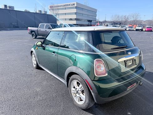 Used 2011 MINI Cooper Hardtop image 3