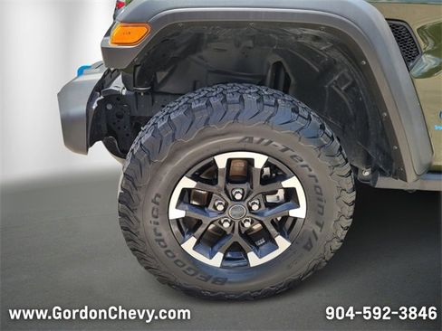 Used 2024 Jeep Wrangler Unlimited Rubicon 4xe image 10