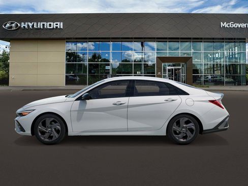 New 2026 Hyundai Elantra Sport FWD image 3