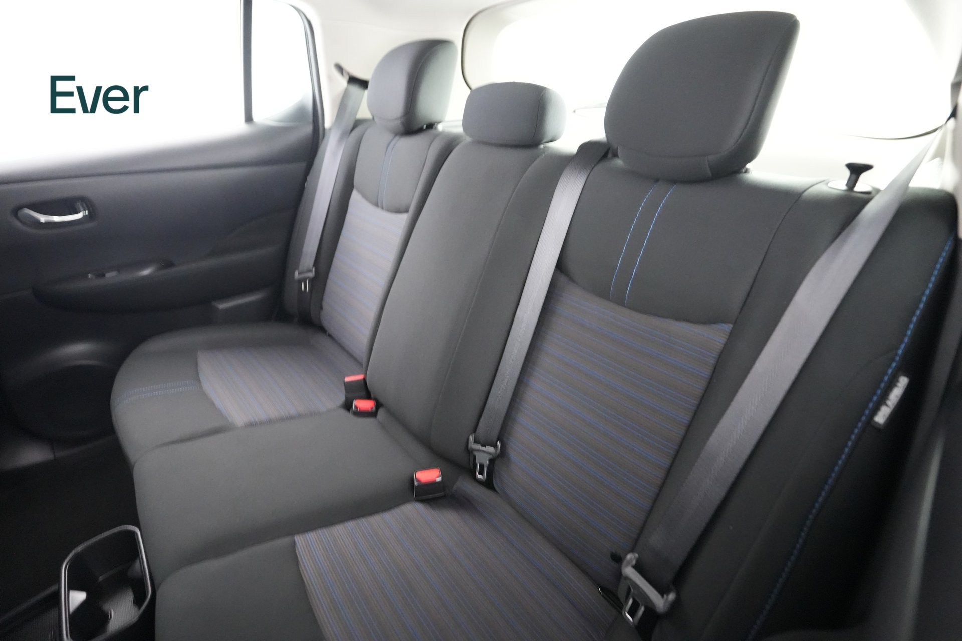Used 2025 Nissan Leaf S FWD image 24