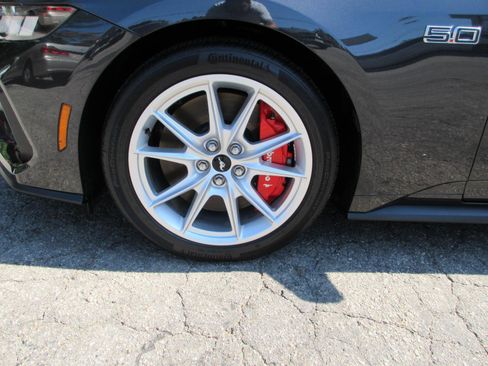 Used 2024 Ford Mustang GT Premium RWD image 29