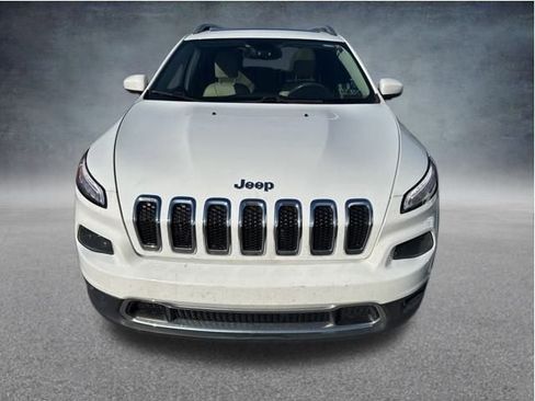 Used 2017 Jeep Cherokee Limited image 22