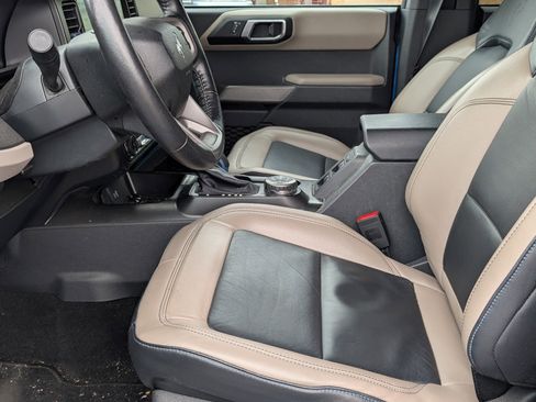 Used 2022 Ford Bronco Wildtrak image 7