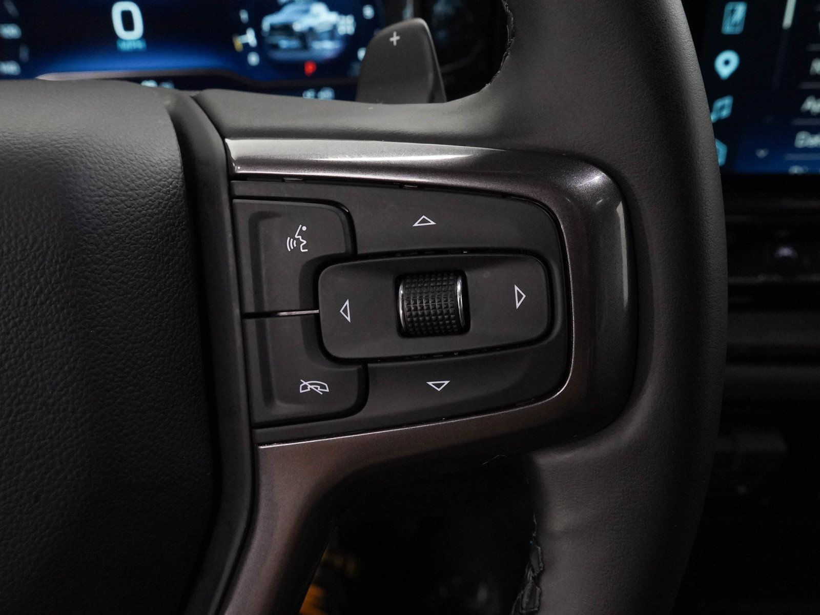 Used 2025 Chevrolet Silverado 1500 ZR2 w/ Technology Package AWD/4WD image 27