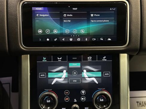 Used 2019 Land Rover Range Rover image 33