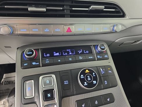 Used 2020 Hyundai Palisade SEL w/ Premium Package AWD/4WD image 18