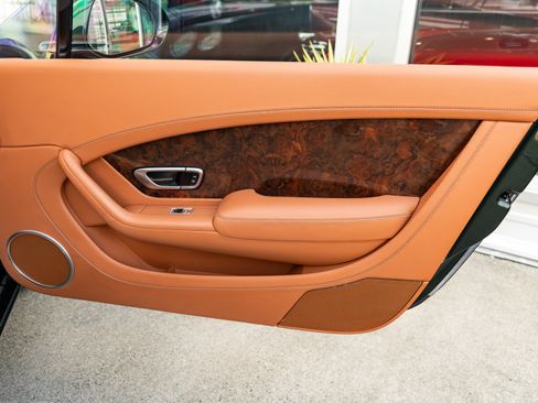 Used 2018 Bentley Continental GT AWD/4WD image 37