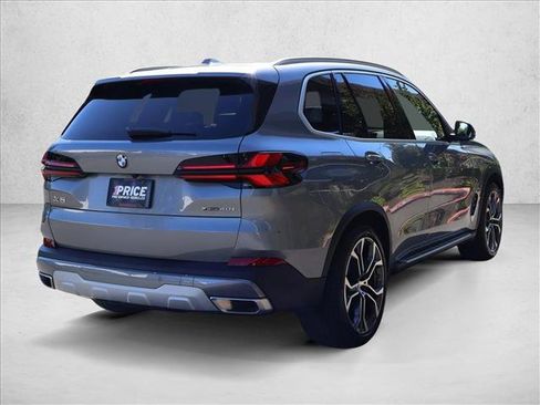 Used 2025 BMW X5 xDrive40i w/ Climate Comfort Package AWD/4WD image 6