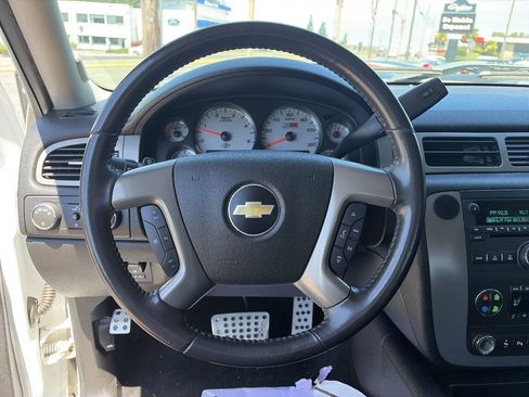 Used 2012 Chevrolet Silverado 2500 LTZ w/ LTZ Plus Package AWD/4WD image 27