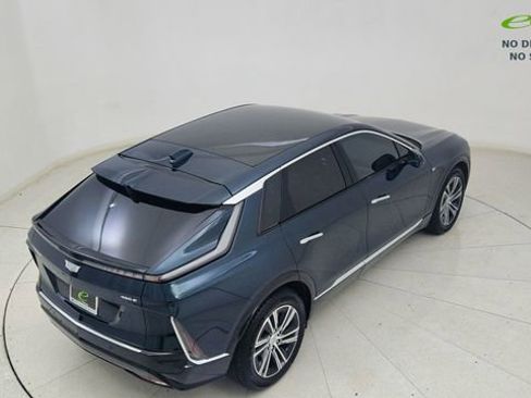 Used 2025 Cadillac Lyriq Luxury w/ LPO, Floor Liner Package RWD image 75