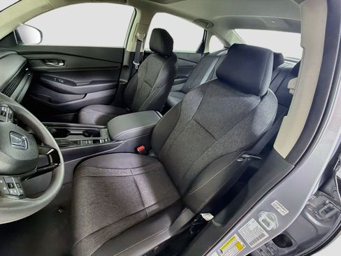 Used 2025 Honda Accord SE image 13