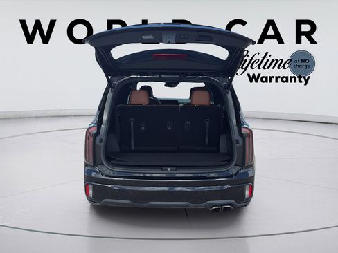 Used 2025 Kia Telluride AWD image 9