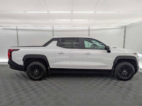 New 2025 Chevrolet Silverado EV W/T image 7