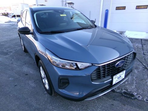 Used 2025 Ford Escape Active image 2