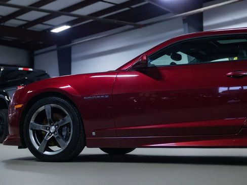 Used 2010 Chevrolet Camaro SS w/ LPO, Ground Effects Package image 20