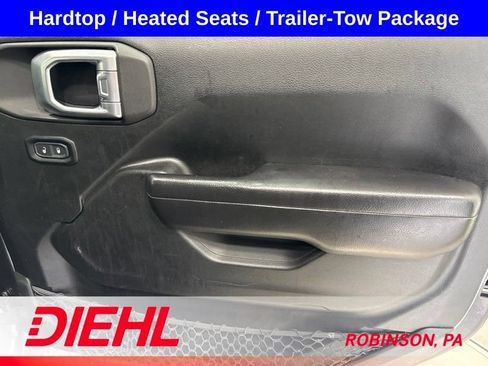 Used 2020 Jeep Gladiator Sport w/ Quick Order Package 24S AWD/4WD image 15