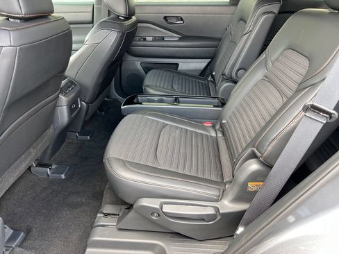 Used 2024 Nissan Pathfinder Rock Creek AWD/4WD image 22