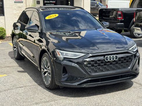 Used 2024 Audi Q8 e-tron Premium Plus w/ Premium Plus Package AWD/4WD image 15