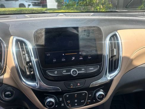 Used 2023 Chevrolet Equinox Premier FWD image 23