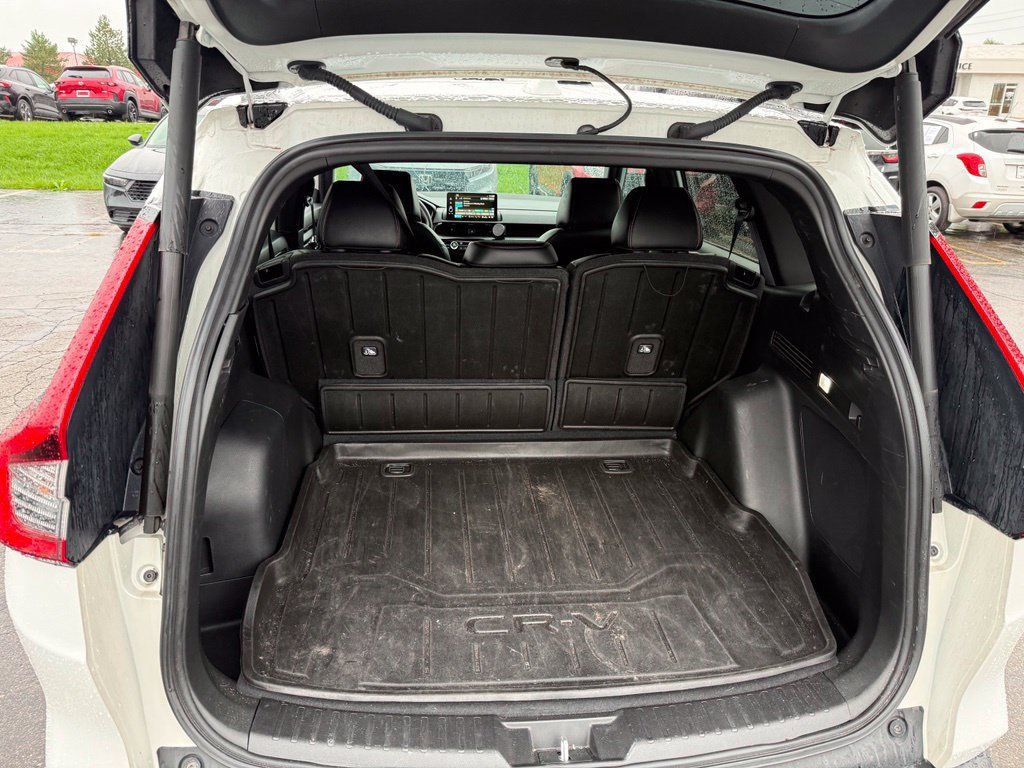 Used 2023 Honda CR-V Sport Touring image 5