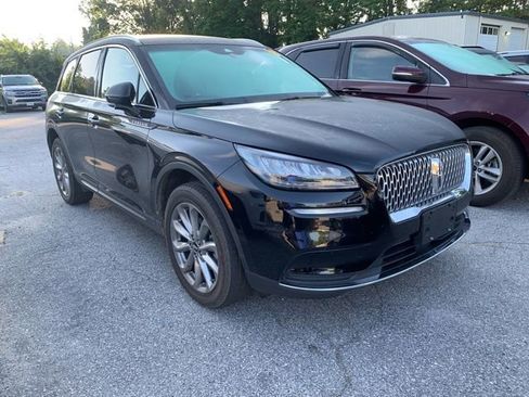 Used 2022 Lincoln Corsair AWD w/ Premium Package image 2