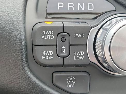 New 2026 RAM 1500 Laramie AWD/4WD image 13