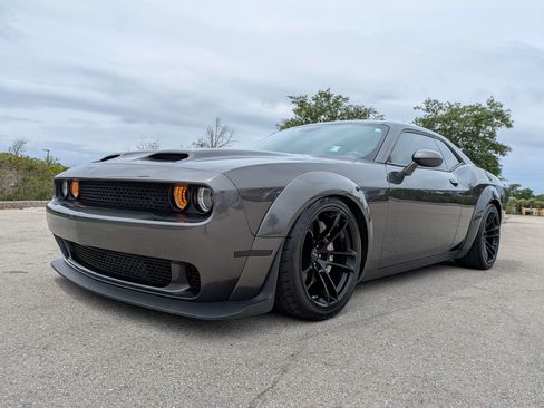 Used 2020 Dodge Challenger SRT Hellcat Redeye RWD image 9