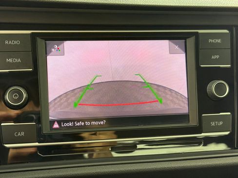 Used 2019 Volkswagen Jetta FWD image 17