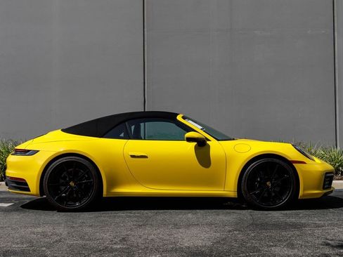 Used 2022 Porsche 911 Carrera RWD image 6