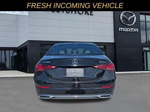 Used 2025 Mercedes-Benz C 300 4MATIC Sedan image 4