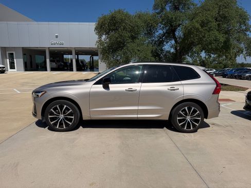 Certified 2024 Volvo XC60 B5 Plus w/ Protection Package Premier AWD/4WD image 3