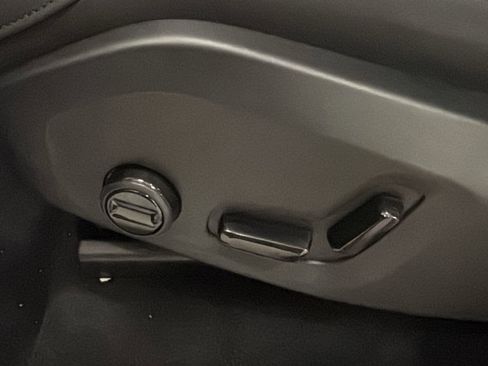 Used 2026 Volvo XC90 B6 Plus w/ Protection Package Premier image 24