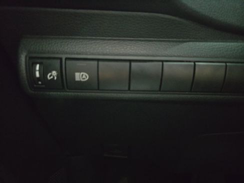 Used 2025 Toyota Corolla LE FWD image 26