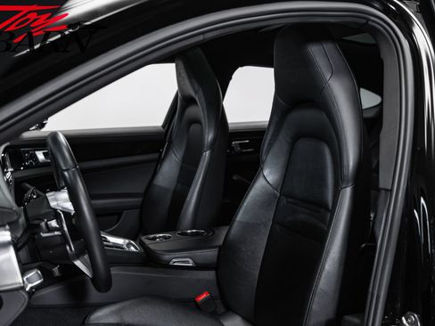 Used 2020 Porsche Panamera 4S AWD/4WD image 20