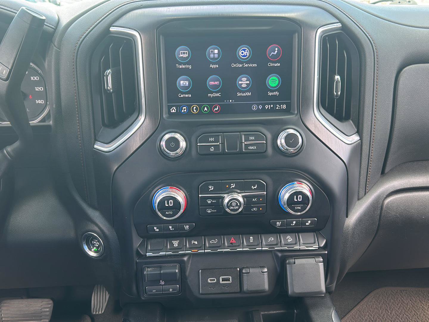 Used 2023 GMC Sierra 2500 AT4 w/ AT4 Preferred Package AWD/4WD image 14