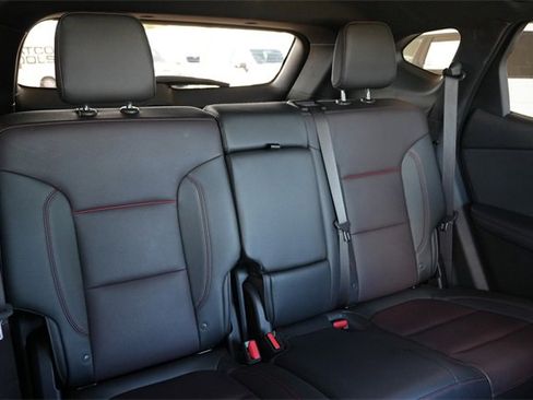 Used 2021 Chevrolet Blazer RS w/ Enhanced Convenience Package image 21