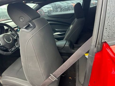 Used 2017 Chevrolet Camaro SS RWD image 12