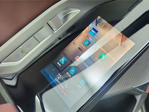 Used 2025 BMW i7 eDrive50 image 35