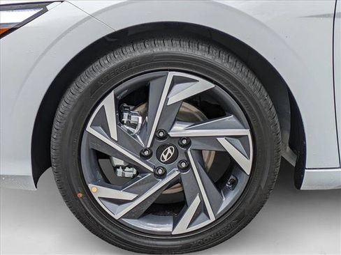 New 2025 Hyundai Elantra SEL w/ Cargo Package image 10