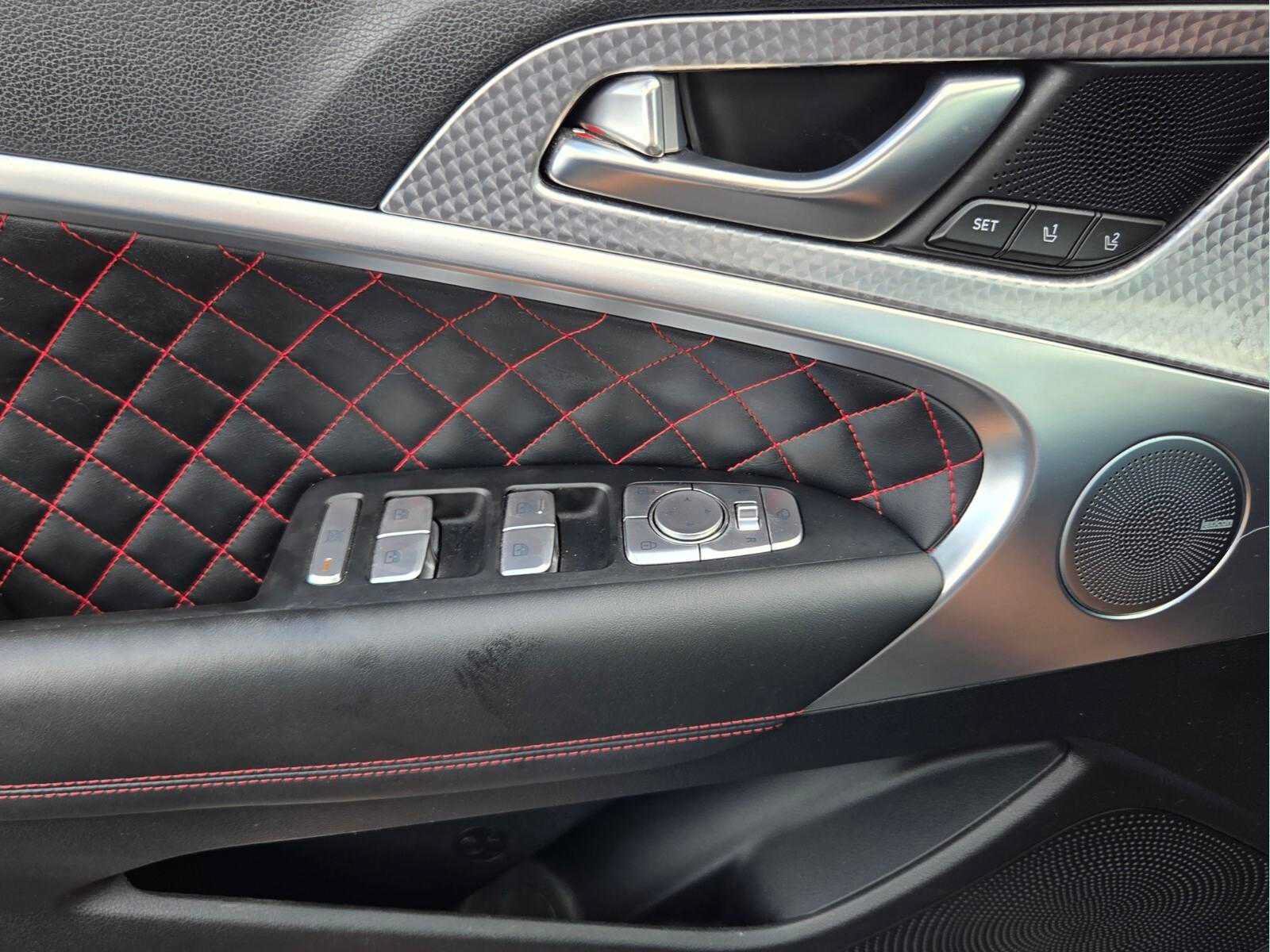 Used 2022 Genesis G70 3.3T RWD image 32