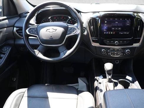 Used 2021 Chevrolet Traverse LT AWD/4WD image 23