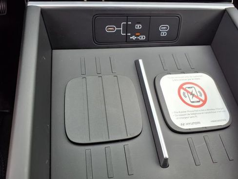 New 2026 Hyundai Santa Fe SE image 8