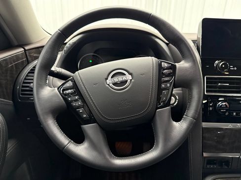 Used 2024 Nissan Armada Platinum w/ Captain's Chairs Package RWD image 16