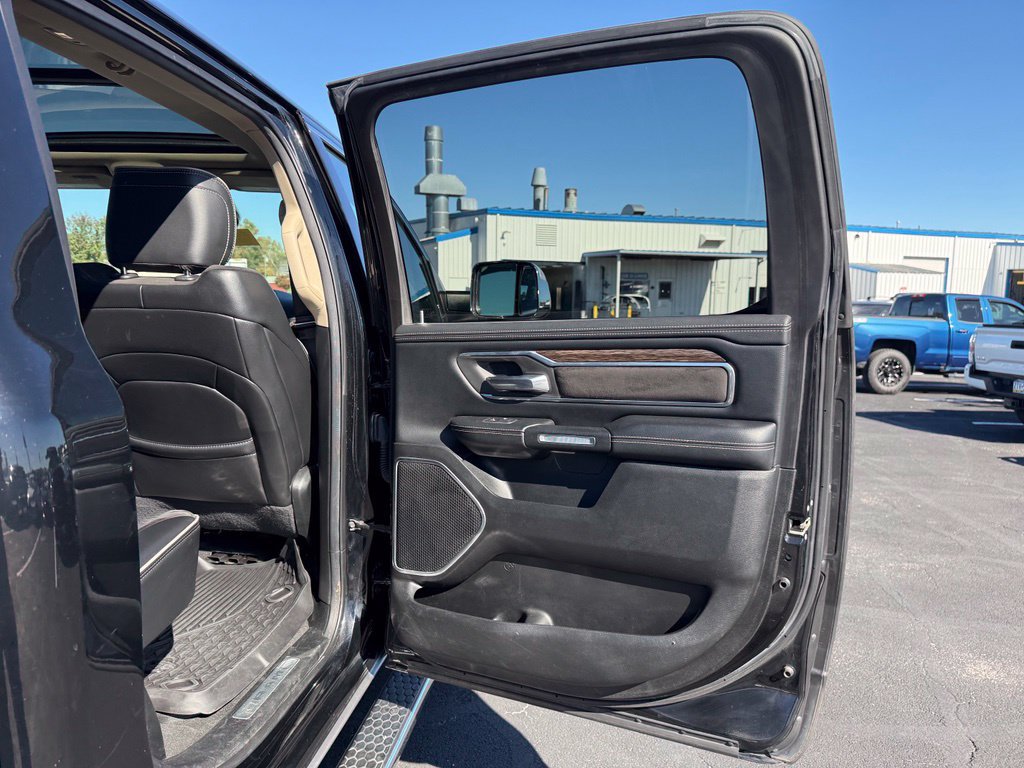 Used 2020 RAM 1500 Laramie AWD/4WD image 21