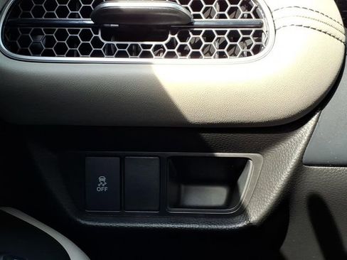 Certified 2026 Honda HR-V EX-L image 24