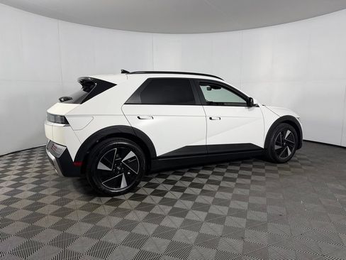 Used 2025 Hyundai Ioniq 5 SEL RWD image 9