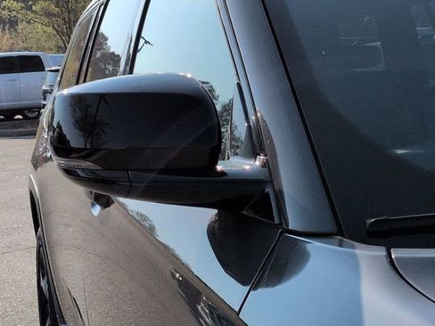 Used 2022 Jeep Grand Cherokee L Laredo image 11