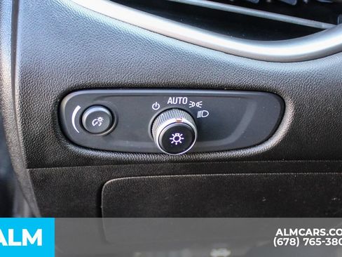 Used 2025 Chevrolet Malibu LT FWD image 26